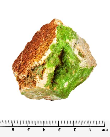 Kleinstufe mit Pyromorphit auf Baryt und Quarz.