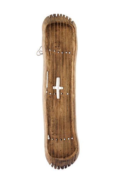 Schalenzither ohne Resonator. Die Saiten laufen über die Öffnung einer Schale.